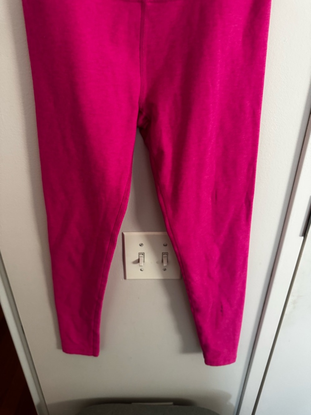 BEYOND YOGA Bright Fuchsia / Hot Pink Space Dye Leggings - Picture 3 of 5